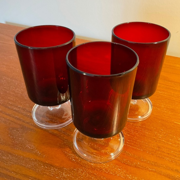 Vintage Luminarc Cavalier Ruby Red 4 oz Glassware 4” - Made in France - Picture 3 of 16